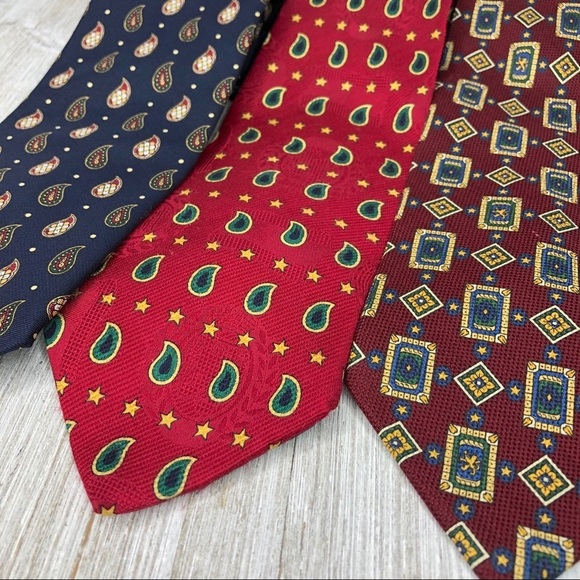 Tommy Hilfiger Italian Silk Tie Bundle of 3 - Picture 3 of 13
